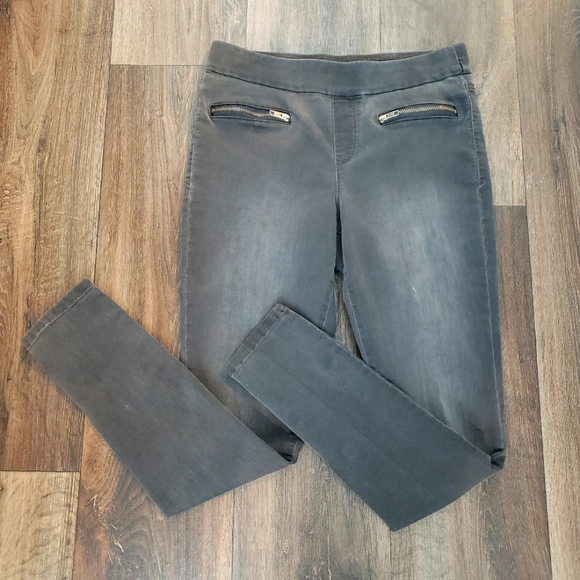 Bandolino Pants - Bandolino Thea Montclair wash jeggings Sz 8
